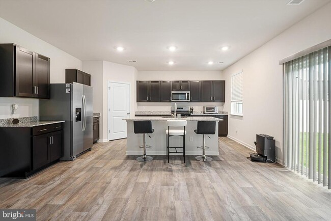 Building Photo - 124 Clerkenwell Dr