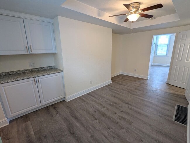 Building Photo - stw118