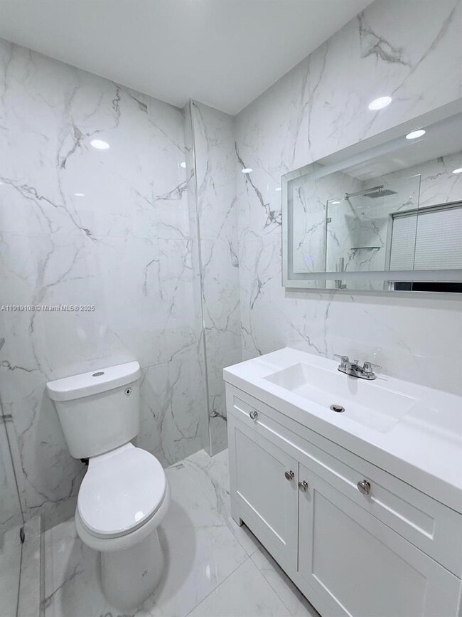 Foto del edificio - 6600 W 2nd Ct