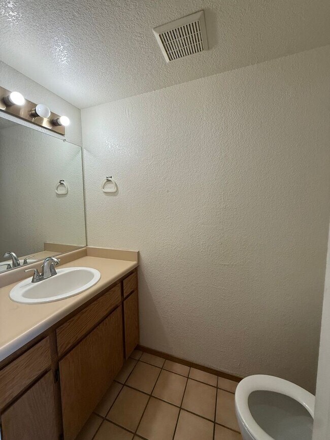 Foto del edificio - 870 Adams St