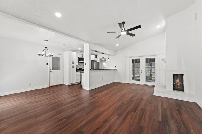 Foto del edificio - 632 Meadowlawn St