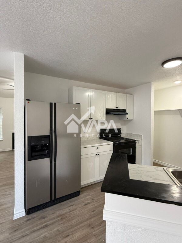 Building Photo - 4135 Sunrise Glade Dr