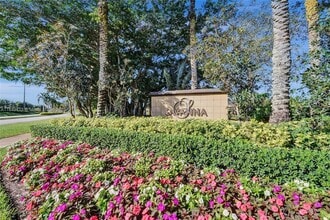 Building Photo - 1100 Chinaberry Dr
