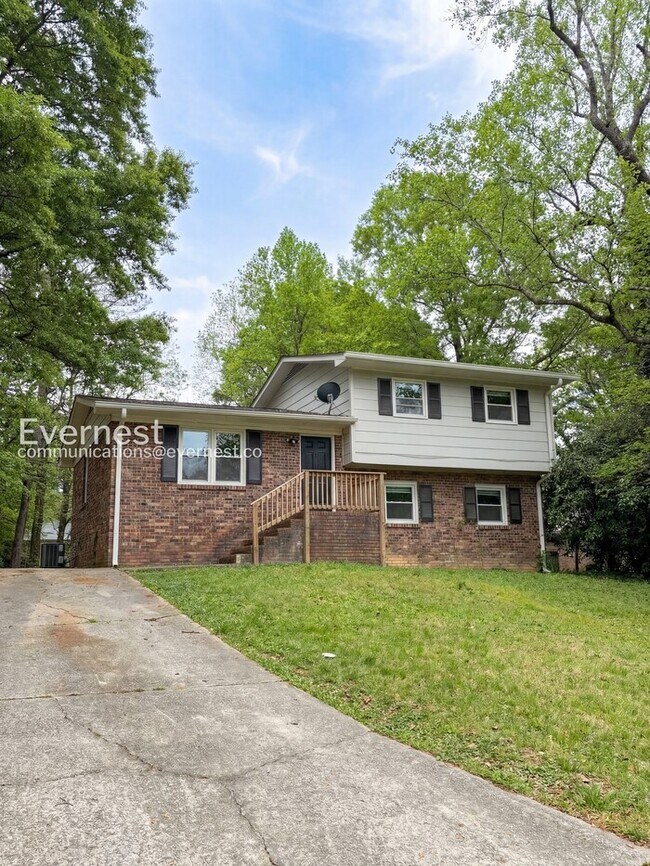 Building Photo - 1689 Thrasher Ct