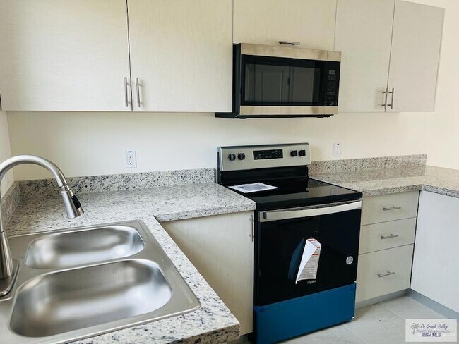Foto del edificio - 1405 W Garfield Ave
