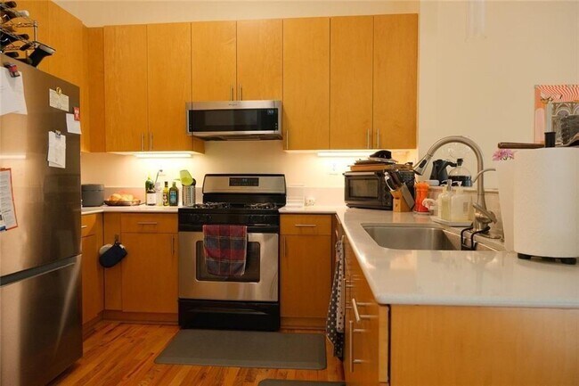 Foto del edificio - 15 Waddell St NE