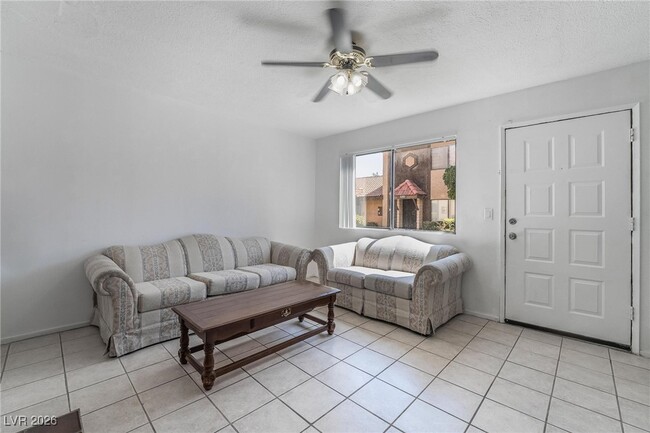 Foto del edificio - 4302 Lynnann