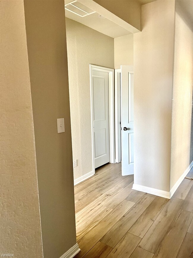 Building Photo - 4 br, 2 bath House - 1002 Guadalupe Bass Road