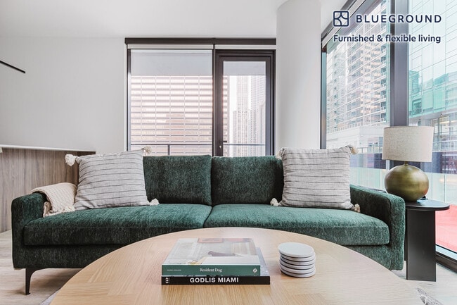 Building Photo - 535 N St Clair St