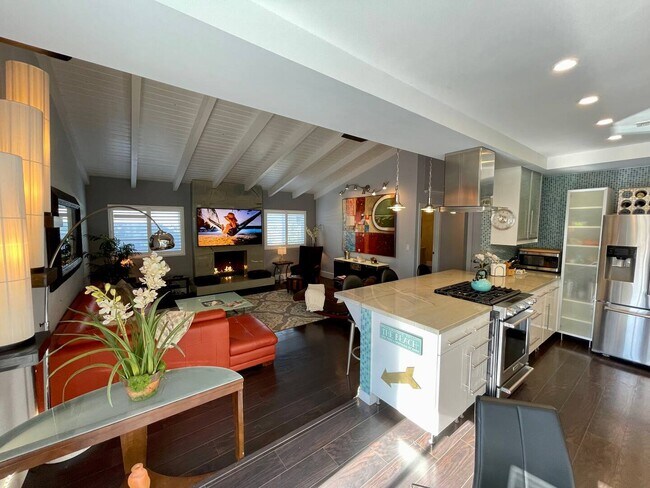 Foto del edificio - 5037 Terramar Way