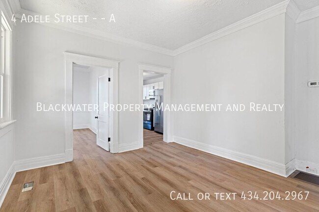 Building Photo - Beautifully Renovated 3 Bedroom Apartment!