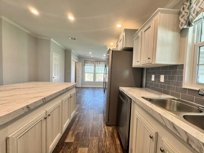 Foto del edificio - 10796 SW 32nd Ave