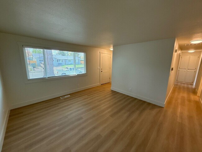 Foto del edificio - 1507 Freeman Ct NE