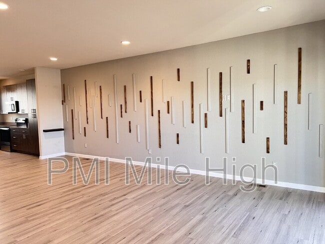 Foto del edificio - 11250 Florence St