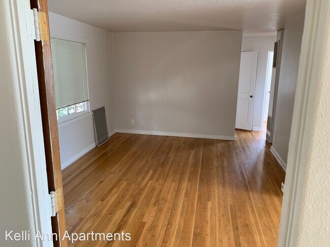 Foto del edificio - 5740 SE Milwaukie Ave
