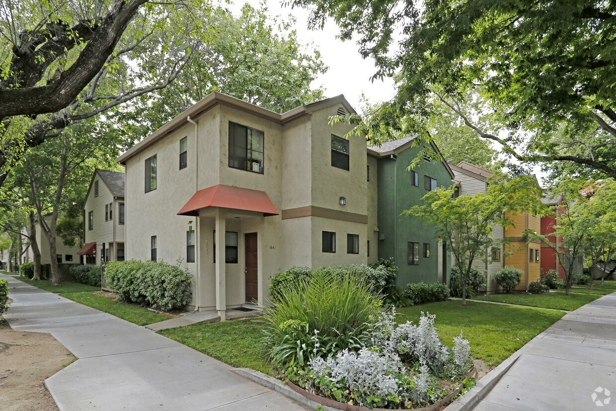 17th Street Commons Apartments in Sacramento, CA