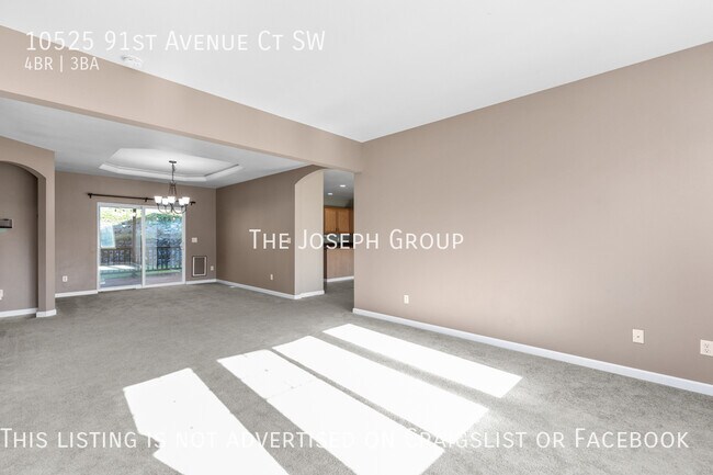 Foto del edificio - Spacious 4 bed/2.5 bath in Lakewood!