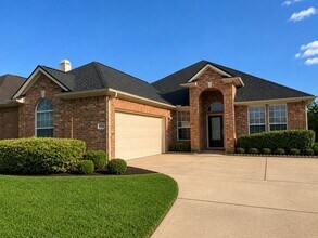 Building Photo - 17927 Sugarloaf Bay Dr