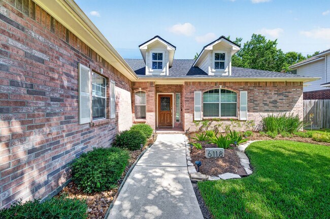 Foto del edificio - 6118 N Fawnlake Dr