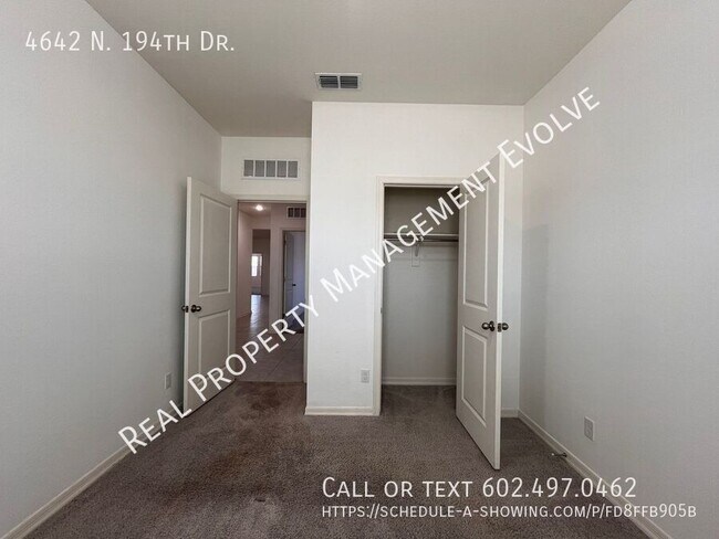 Foto del edificio - COME TOUR TODAY!