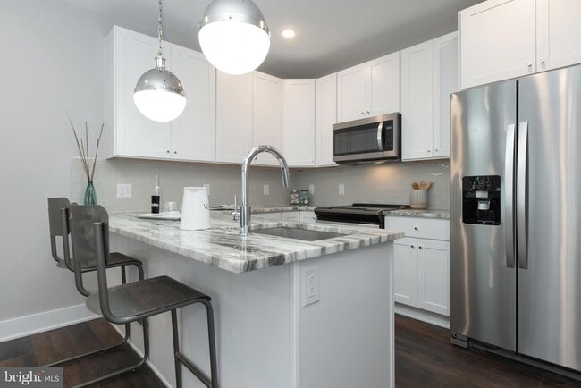 Photo - 45 W Haines St Apartment