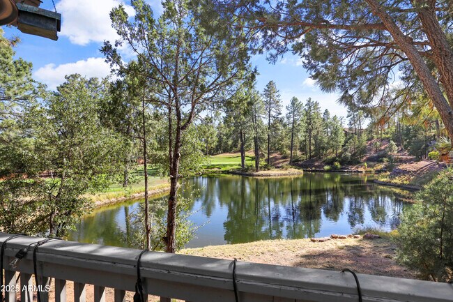 Foto del edificio - 2609 E Pine Island Ln