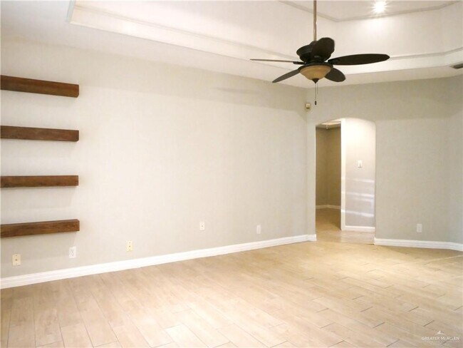 Foto del edificio - 3803 N Crown Ln