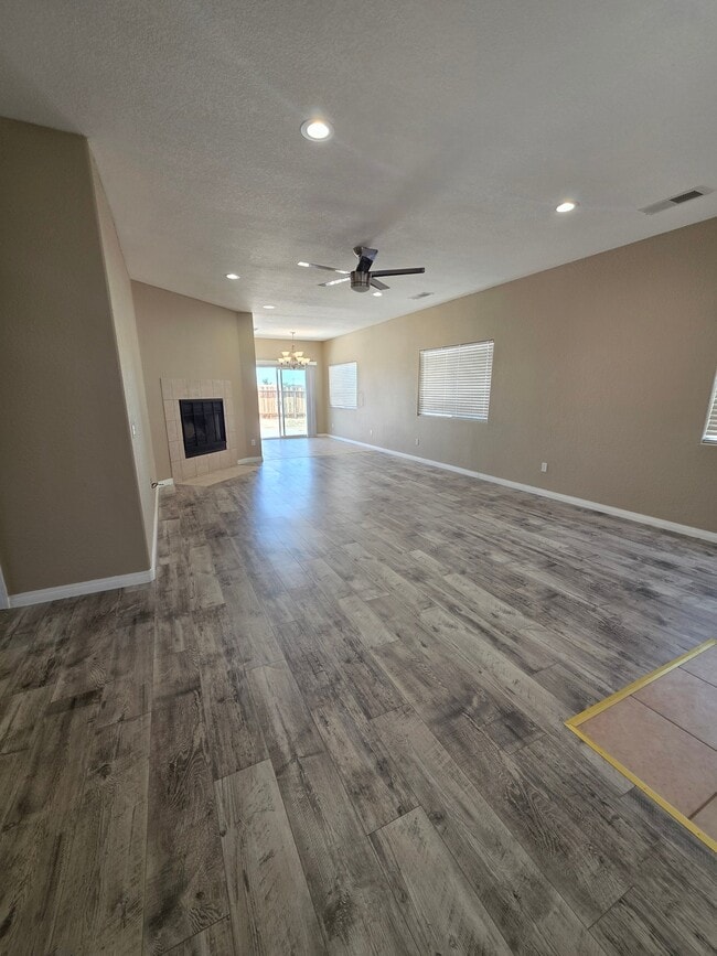 Building Photo - 8173 Viburnum Ave