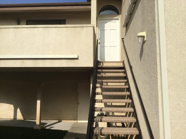 Front Doorway - 4109 E Theresa St