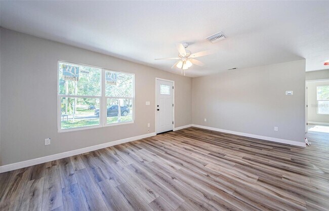 Foto del edificio - 3562 Fisher Rd