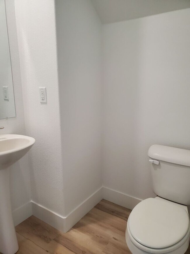 Foto del edificio - 1205 Nedra Dr