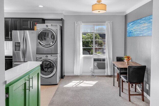 Foto del edificio - 4501 Finley Ave