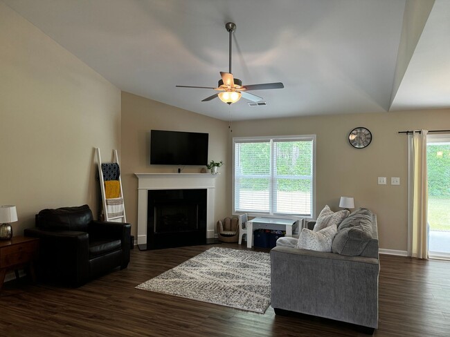 Building Photo - Welcome to your new home