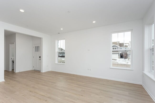 Foto del edificio - 12208 Dodwell St