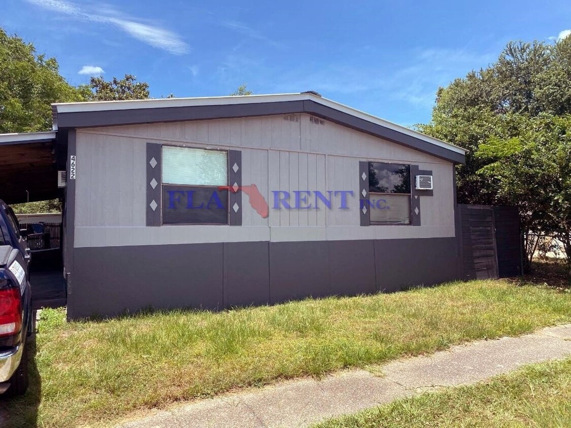 Primary Photo - 3/2 Mobile Home with fenced yard