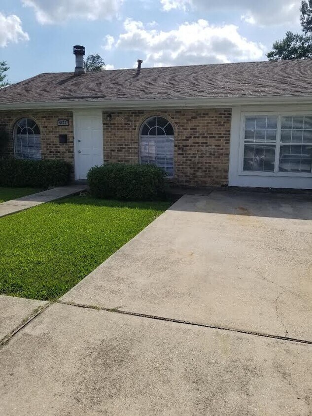 Foto principal - 4073 E Louisiana State Dr