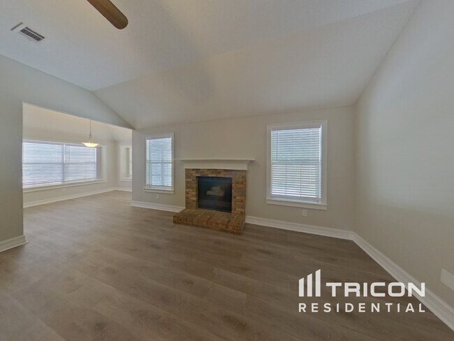 Foto del edificio - 301 Spivey Ridge Cir