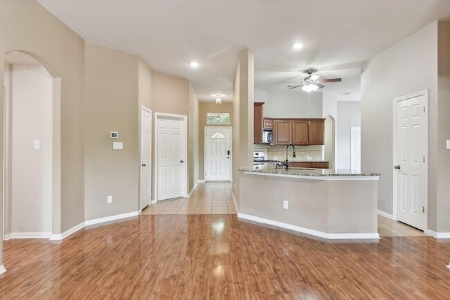 Building Photo - 217 Newport Landing Pl