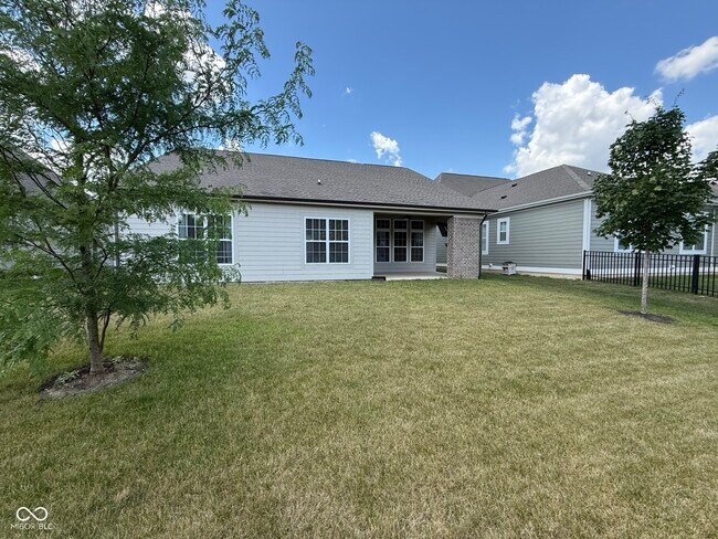 Foto del edificio - 15545 Marsden Dr