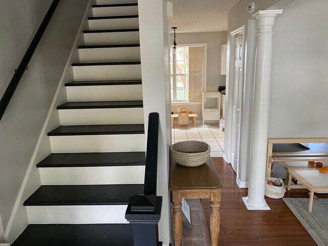 Foto del edificio - 1056 Wayfarer Ln