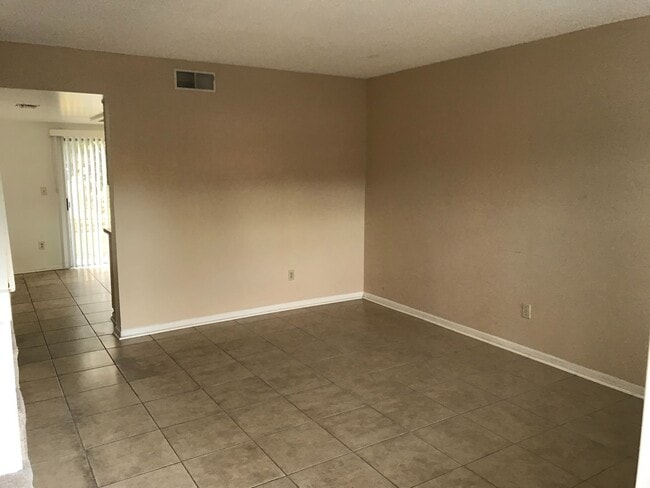 Building Photo - 3546 Khayyam Ave