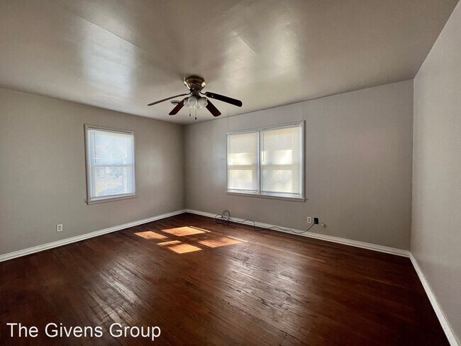 Foto del edificio - 3 br, 2 bath House - 2408 Canterbury