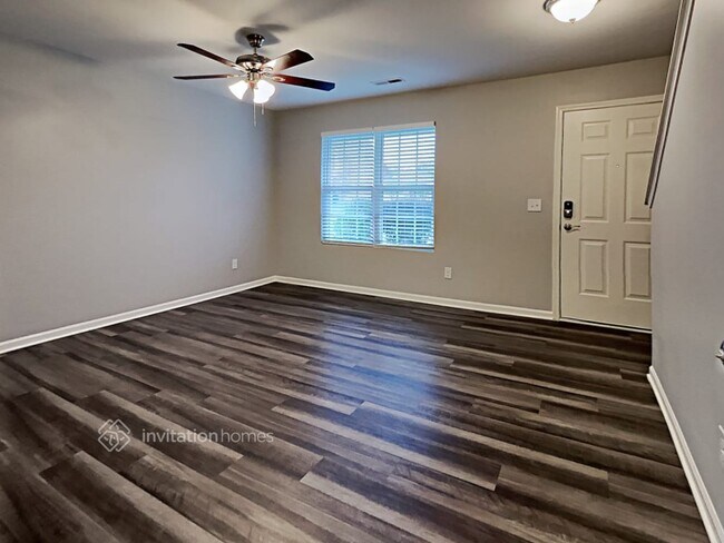 Building Photo - 4602 Esmeralda Drive