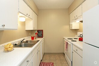 Evergreen Terrace Apartment Community photo'