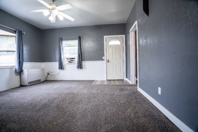 Foto del edificio - 41 Riverside Rd S