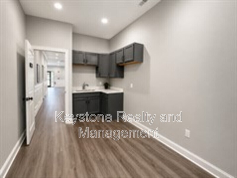 Foto del edificio - 138 Center Pointe Dr