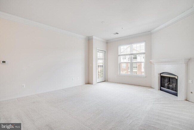 Foto del edificio - 1580 Spring Gate Dr.