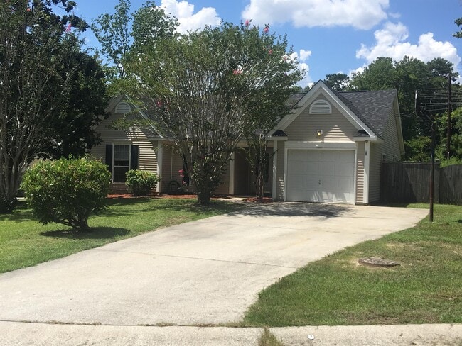 Building Photo - 8457 Battle Forest Dr