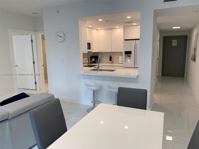 Foto del edificio - 185 SE 14th Terrace