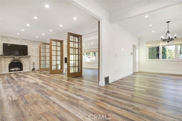 Foto del edificio - 954 Rosemount Rd